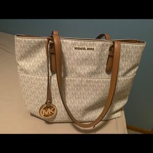 Michael Kors purse